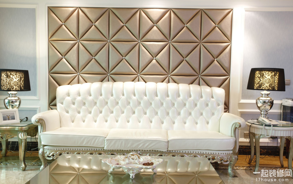 软包背景墙 让您的客厅彰显大气 软包背景墙 让您的客厅彰显大气
